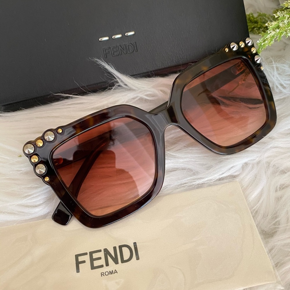 Authentic fendi 52mm Square Sunglasses - Picture 5 of 8